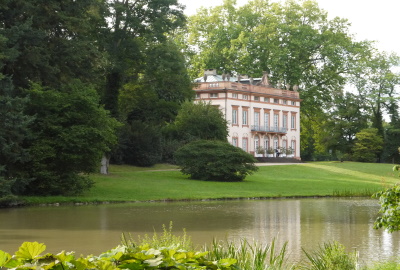 Das Schloss Schönbusch - eintauchen in eine Welt aus Kunst und Natur